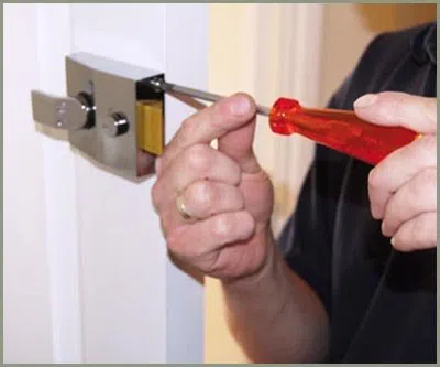 Locksmith Solution Services San Fernando, CA 818-488-2686 Locksmith Solution Services San Fernando, CA 818-488-2686 - 68-44-11