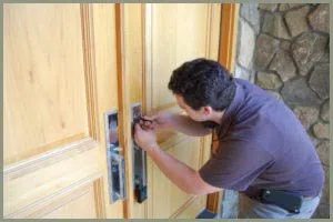 Locksmith Solution Services San Fernando, CA 818-488-2686 - 68-44-4